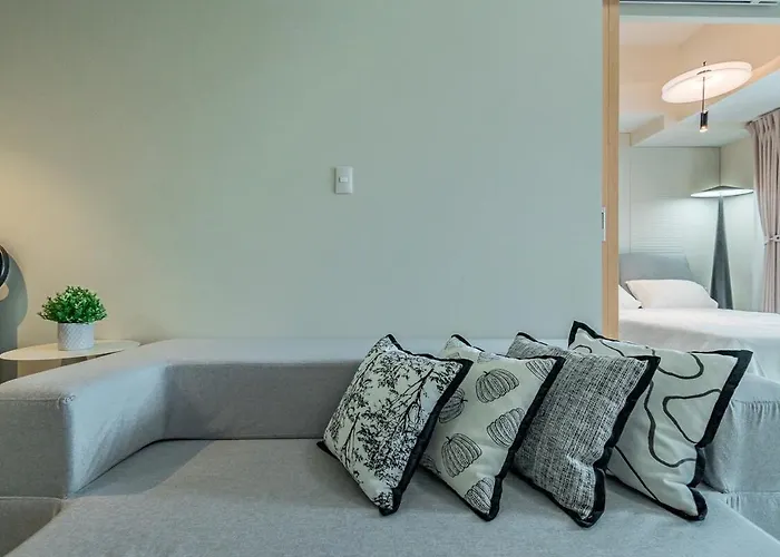 Urbane Skyline 1br W Balcony Uptown Bgc Apartment Manila