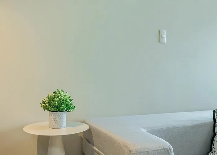 Urbane Skyline 1br W Balcony Uptown Bgc Apartment