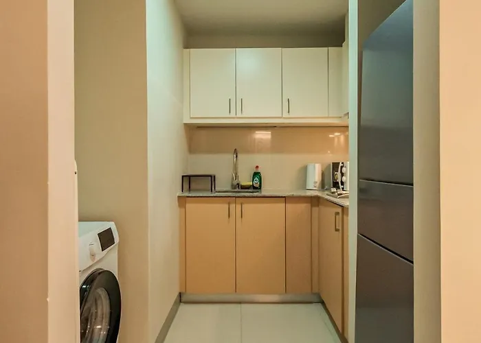 Urbane Skyline 1br W Balcony Uptown Bgc *