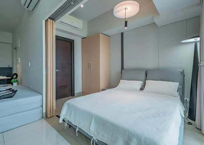 Urbane Skyline 1br W Balcony Uptown Bgc Apartment Manila