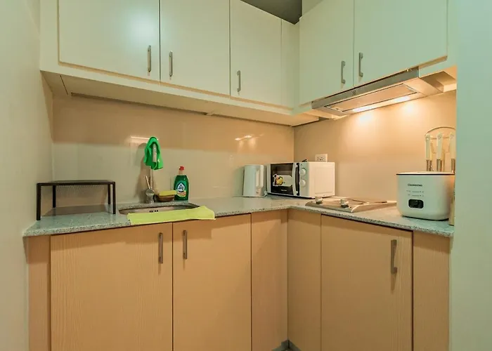 Urbane Skyline 1br W Balcony Uptown Bgc Manila