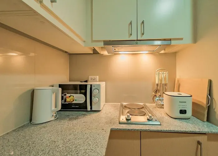Urbane Skyline 1br W Balcony Uptown Bgc Apartment *